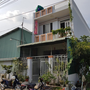 bán nhà 1 lầu + 5kiot cho thuê, lô góc 2 mặt tiền cực hiếm, thu nhập ổn định 180tr/năm, giá 6,3tỷ