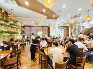 cho thuê nhà 3 tầng mặt tiền : lý tự trọng , hải châu - ngang 10m - giá 60 triệu