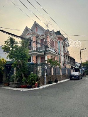 biệt thự căn góc- 2 mặt tiền nguyễn thị kiểu nguyễn thị thơi - ngang 8,5x18m khu dân trí cao