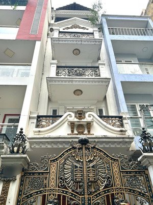 bán nhà 2 mt nguyễn thái bình cách chợ bến thành chỉ 500m quận 1, cn 81m2 5 tầng. chỉ 24 tỷ