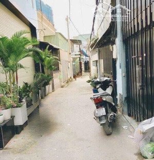 bán nhà trung tâm quận 7,nhỉnh 5 tỷ