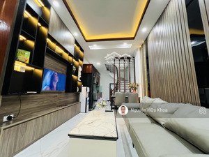 siêu phẩm võ chí công 35m x 5 tầng giá 8,4 tỷ nhà đẹp ở ngay dân trí cao