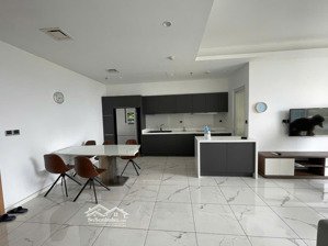 chính chủ gửi bán căn 2pn sarina 96.2m2 giá tốt
