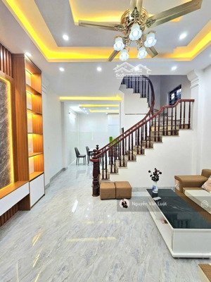 bán nhà thuỵ khuê 57m2 x 5 tầng , dân xây , 3 thoáng , ngõ rộng , gần hồ tây