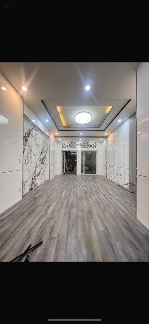 nhỉnh 12 tỷ sở hữu nhà 3 tầng full nội thất nhập khẩu ngay ỷ lan nguyên phi - trung tâm hải châu