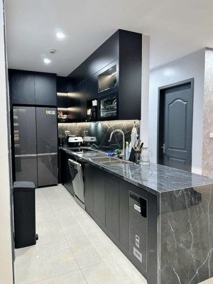 4,5tỷ sở hữu căn hộ 67m 2pn 2wc full nội thất ở hoàng mai, tầng trung, view thoáng, sổ cầm tay