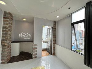 phòng ban công chính chủ cho thuê nguyễn văn đậu gần khu phan xích long