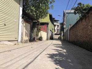 cần bán gấp nhà cấp 4. vị trí siêu đẹp, tiện ích bạt ngàn. nhà nằm ngay quốc lộ 32. 50 m2