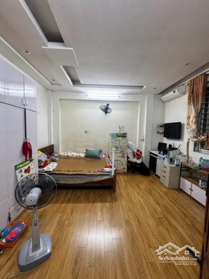 đền lừ, 7,5 tỷ- 5 tầng - 30m2, ngõ oto