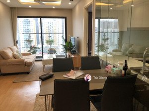 chính chủ bán căn góc tầng trung siêu đẹp hà nội center point: 80m2 3n2vs giá 8,5 tỷ, lh 