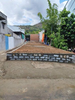 đất 2 mặt tiền cực thoáng p. bắc nha trang (cách đường 2/4 chỉ 50m)