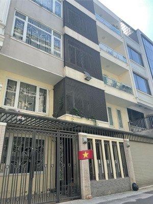 mặt tiền 11m khủng nhất hà đông - nhà lk vip nhất kđt mỗ lao - việt kiều châu âu.