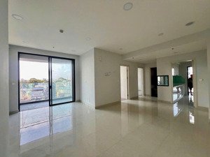 căn hộ dhomme 3pn, 109m2. hồng bàng quận 6. chỉ 5 tỷ nhận nhà ở ngay. lh : kiều oanh