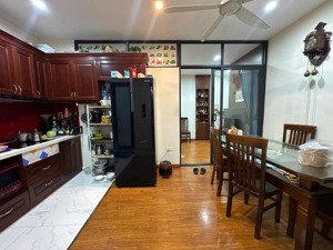 bán nhà đống đa 44m2 - cách phố chỉ 10m - nhà 6 tầng thang máy