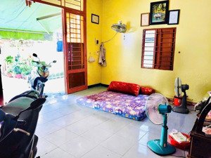 gấp bán "10.5 tỷ giảm về 9,9 tỷ" - bán đất tặng nhà 2 tầng 92m2 - lô góc lê văn duyệt giáp q1