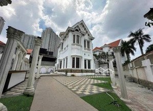 cho thuê biệt thự sân vườn - phù hợp kinh doanh đa ngành nghề - ngay khu phố tây thảo điền - quận 2