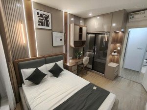 chính chủ bán căn hộ 3pn, 2wc tại mỹ đình pearl, căn góc view hồ công viên 94m2, giá 12,2 tỷ.