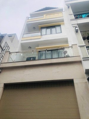 cho thuê nhà hẻm 8m đường nguyễn bặc, phường 3, quận tân bình, ngang 4.2 x 17m dài, 1 trệt ,1 lửng