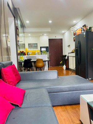 cần bán căn hộ ruby 2pn + 2wc (66m2), giá bán 4.050 tỷ (đã có sổ), ntcb, view siêu đẹp