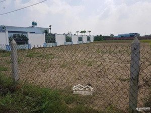 180m2 thổ cư ngay phường long thuận, tp gò công, kế ban chỉ huy , 520tr bao giấy tờ , sổ riêng .