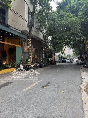 bán nhà gần khúc thừa dụ, cầu giấy, 68m2 tầm hơn 14 tỷ, ôtô 45 chỗ đón đi chơi đầu ngõ, mặt tiền 6m