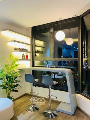 bán căn hộ hud building số 4 nguyễn thiện thuật 2pn2wc view tô hiến thành.