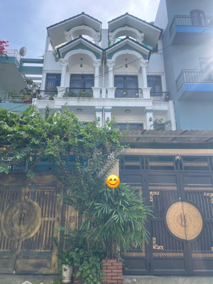 nhà phố 3 tầng ngay chung cư 4s linh đông 88m đất