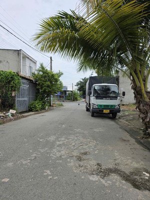 lô đất đẹp xây trọ 125m2, gần ngay kcn tân đức, giá 1 tỷ 500 triệu, sổ hồng riêng thổ cư 100%