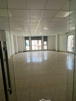 cho thuê văn phòng mễ trì thượng, diện tích 100m2/tầng, sàn thông