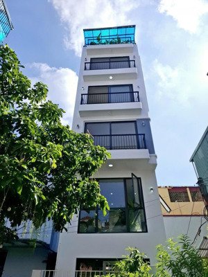 nhà đẹp long lanh. chủ xây tâm huyết thang máy. phố vũ xuân thiều, long biên, hn. 40m2, 8.5 tỷ