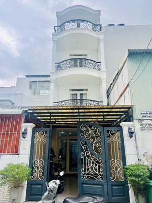 nhà phố 4 tầng-có gara ô tô- kề phú mỹ hưng- quận 7-chỉ 11.x tỷ