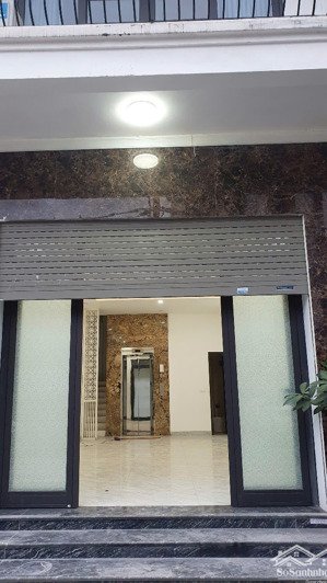 cho thuê nhà riêng phố tây kết: 50m2 x 5,5 tầng, mt: 4,5m, nguyên căn, thang máy. lh: 