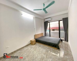 cho thuê phòng đẹp ngõ 260 cầu giấy (2pn, 1wc) - dt 65m2 - giá thuê 10 triệu/tháng - có ban công
