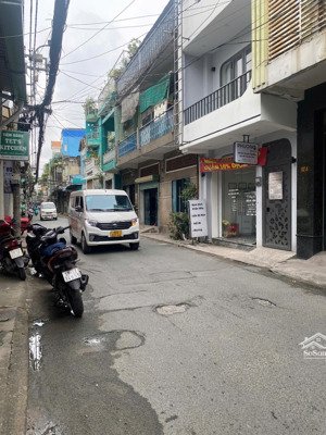 chính chủ bán nhà khu ngã 4 bảy hiền,lý thường kiệt-cmt8 cho thuê 60/th.diện tích 63m2 chỉ 13,7 tỷ