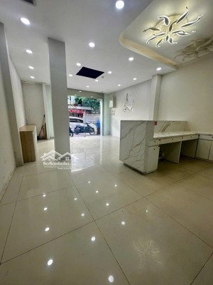 cho thuê nhà 6 tầng mặt tiền nguyễn thiện thuật - nha trang( ngay khu phố đi bộ)