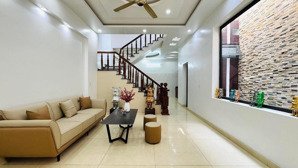 bán nhà tây hòa - 5 tầng btct - ô tô ngủ trong nhà - kdc văn minh