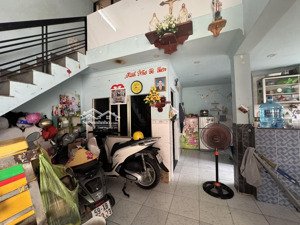 nhà 68m2 gò dưa giá 3.8 tỷ không quy hoạch