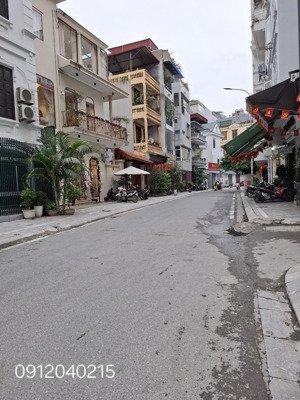 bán nhà lạc long quân, nở hậu, mặt tiền rộng, nhà mới, ở luôn, 30m, 5 tầng, 11.5 tỷ