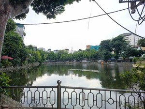 hiếm. nhà yên phúc 42m/4t.ô tô đỗ cửa ngày đêm. view ủy ban thoáng vĩnh viễn 3 bước ra hồ, chợ chim