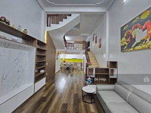 phân lô nguyễn cảnh dị nhà đẹp, ô tô tránh, giá hợp lý