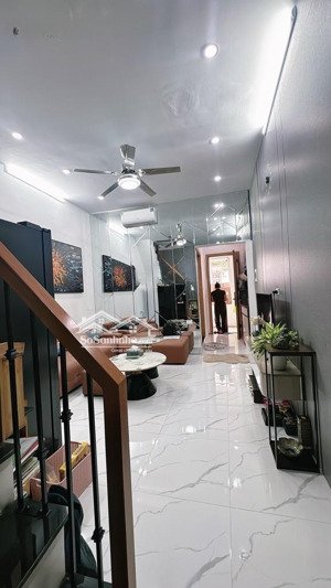 hiếm - tập thể - hồ đắc di - đống đa- 23/85m - 4.8 tỷ - 4ngủ - 2wc - full nội thất