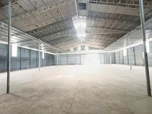 cho thuê kho xưởng đường đại lộ thăng long, vân côn, hoài đức 1200m2, điện 3fa, xe 10t vào, 40k/m2