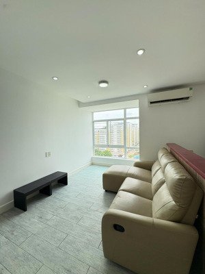 chính chủ bán nhanh căn hộ sky garden 3 - 2pn - khách mua tặng ngay hđ thuê 360tr/2năm!