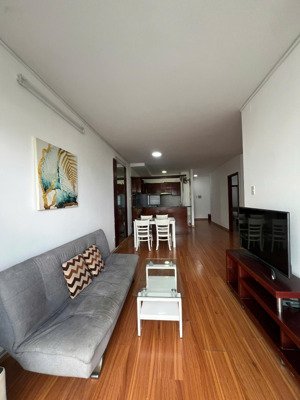 cho thuê căn hộ orient aparment - 331 bến vân đồn. p1. q4