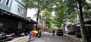 bán nhà 1 trệt x2 lầu sân thượng, kế khu hồng long gần vạn phúc thủ đức đường rộng 10m giá 9,5tỷ sr