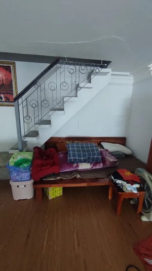 bán gấp nhà 3 tầng, mặt tiền 3.1m, giá 7.5 tỷ vị trí vip nghi tàm tây hồ giá tốt