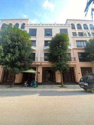 hải âu 65m giá 10 tỷ căn đẹp gần công viên, vị trí siêu chill!