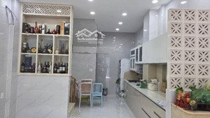 nhà mới xây hxt âu cơ, nhỉnh 9 tỷ, 40m2, 4 tầng