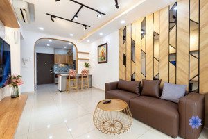 bán căn hộ 69m2, view hồ bơi, 5.8 tỷ nhận nhà, c/c golden mansion gần sb tân sơn nhất.