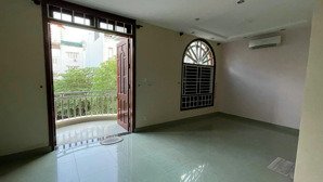 cho thuê biệt thự 8x23m trần não an khánh không ngập nước